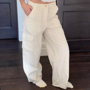 Levis Cream 27" Cargo Pants